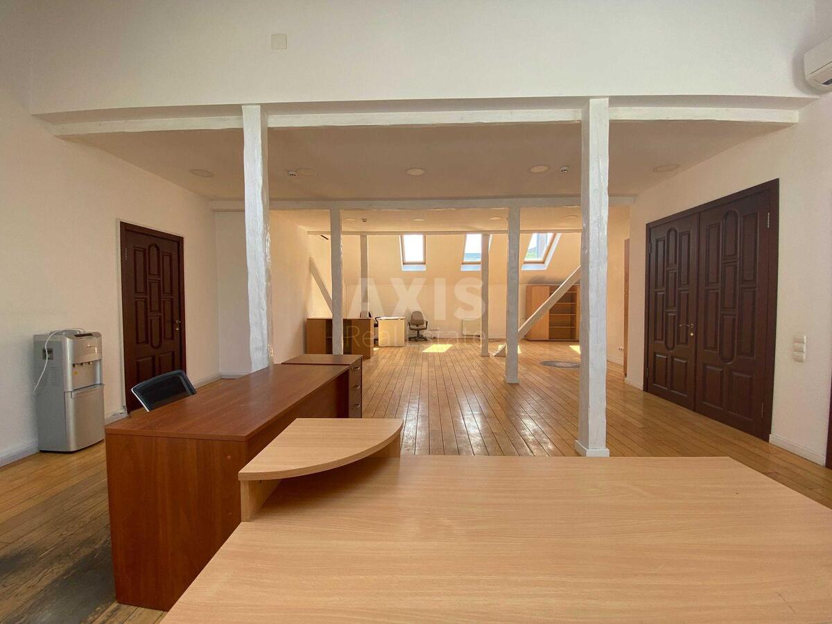Office prov. Kolomyjs'kyj 20, 159m22