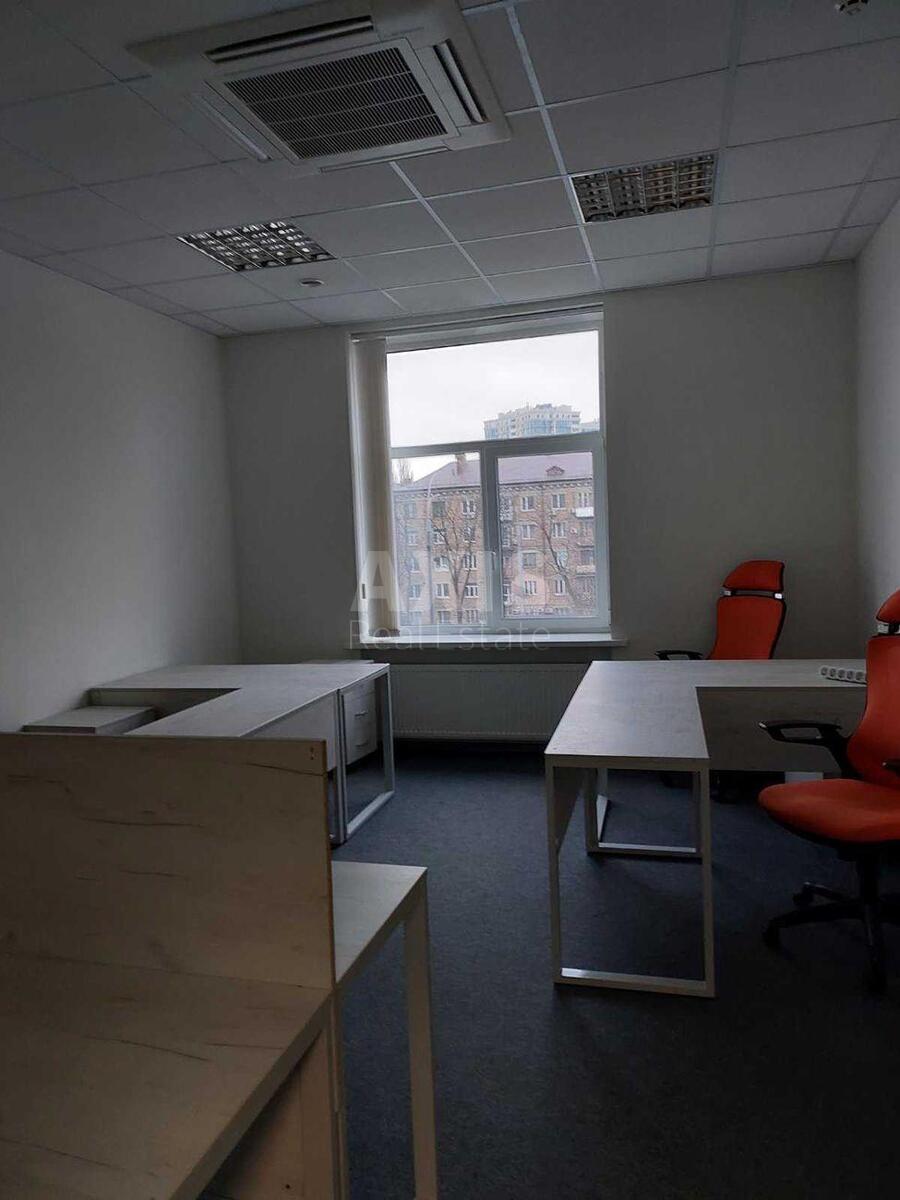 Офис бул. Дружбы Народов 19, 520м26