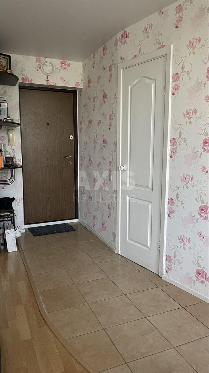 1k apartment vul. Bereznjakivs'ka 34Б2