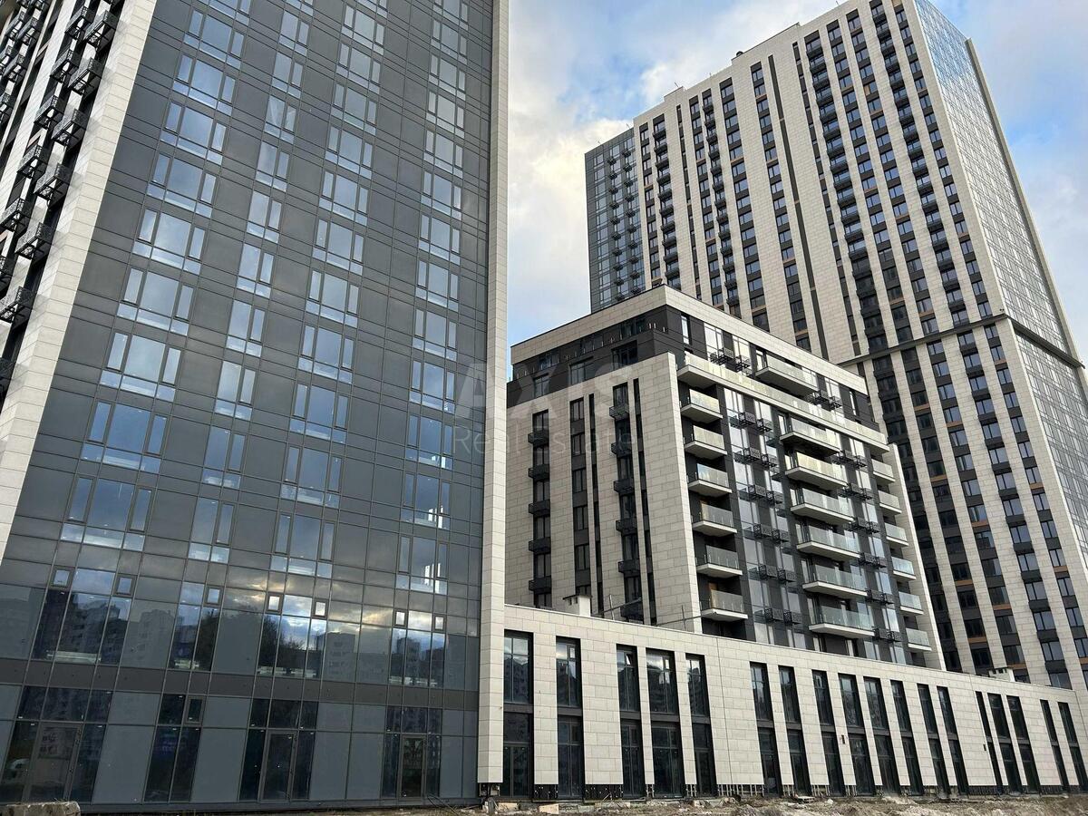 Объект сервиса ул. Заболотного Академика 1, 81м262563