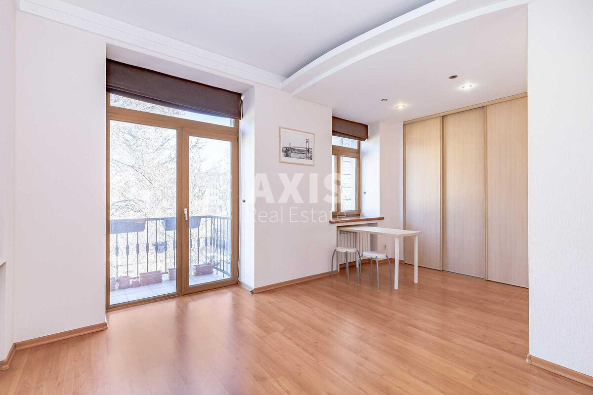 3k apartment vul. Ljuterans'ka 216172512