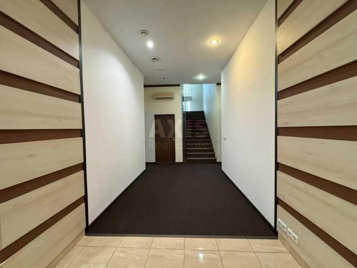 Office prov. Muzejnyj 4, 284m2594476