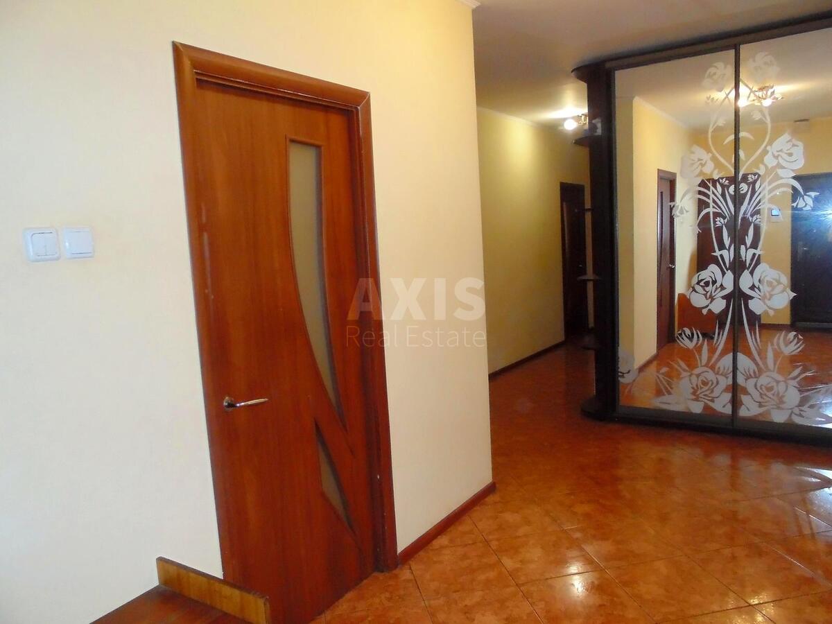 3k apartment vul. Sribnokil's'ka 2А5936215