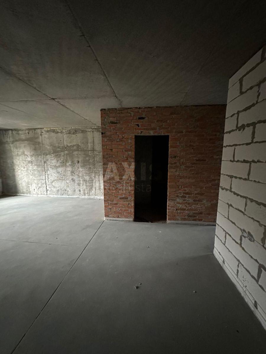 3k apartment vul. Novopol'ova 23