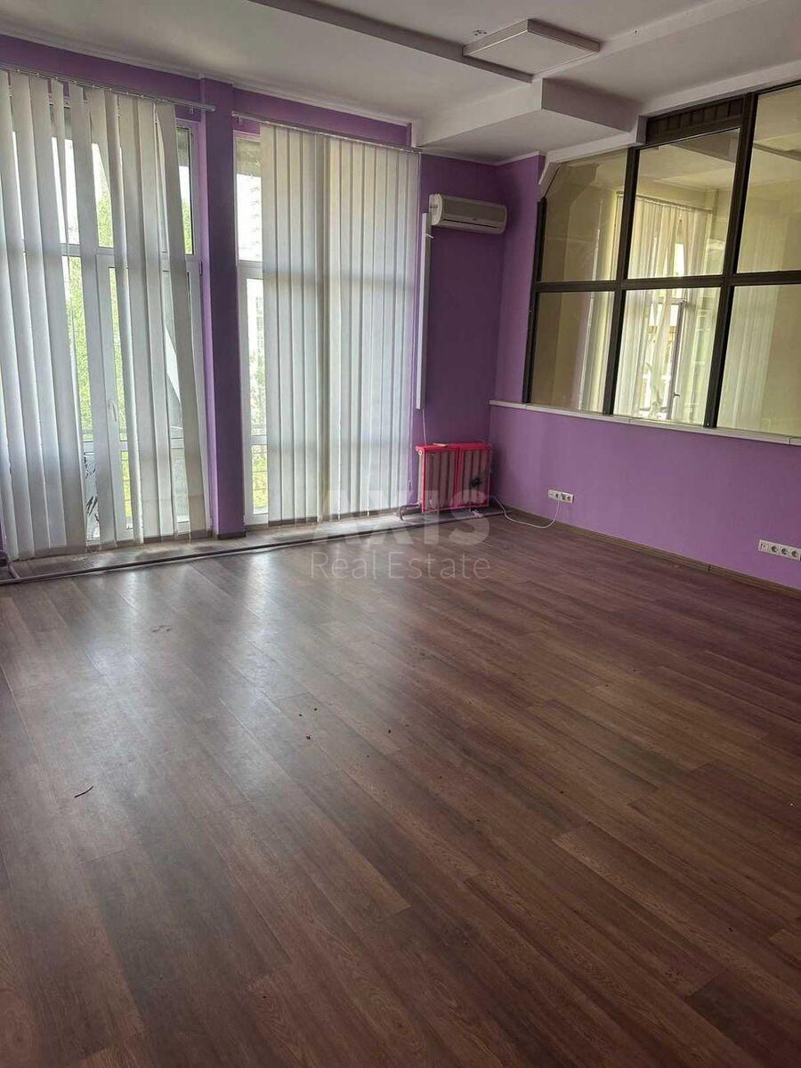 Офис бул. Леси Украинки 26А, 55м21