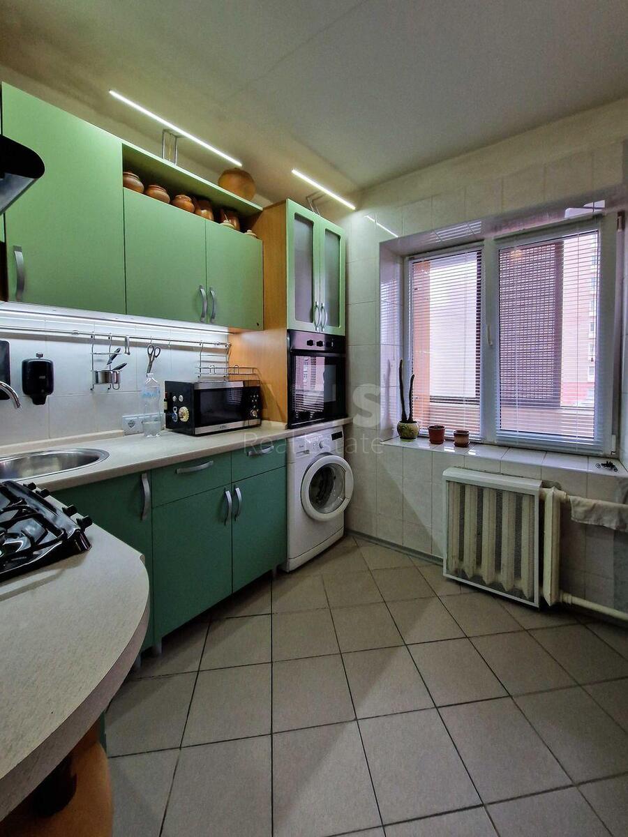 2k apartment vul. Antonovycha 97629250