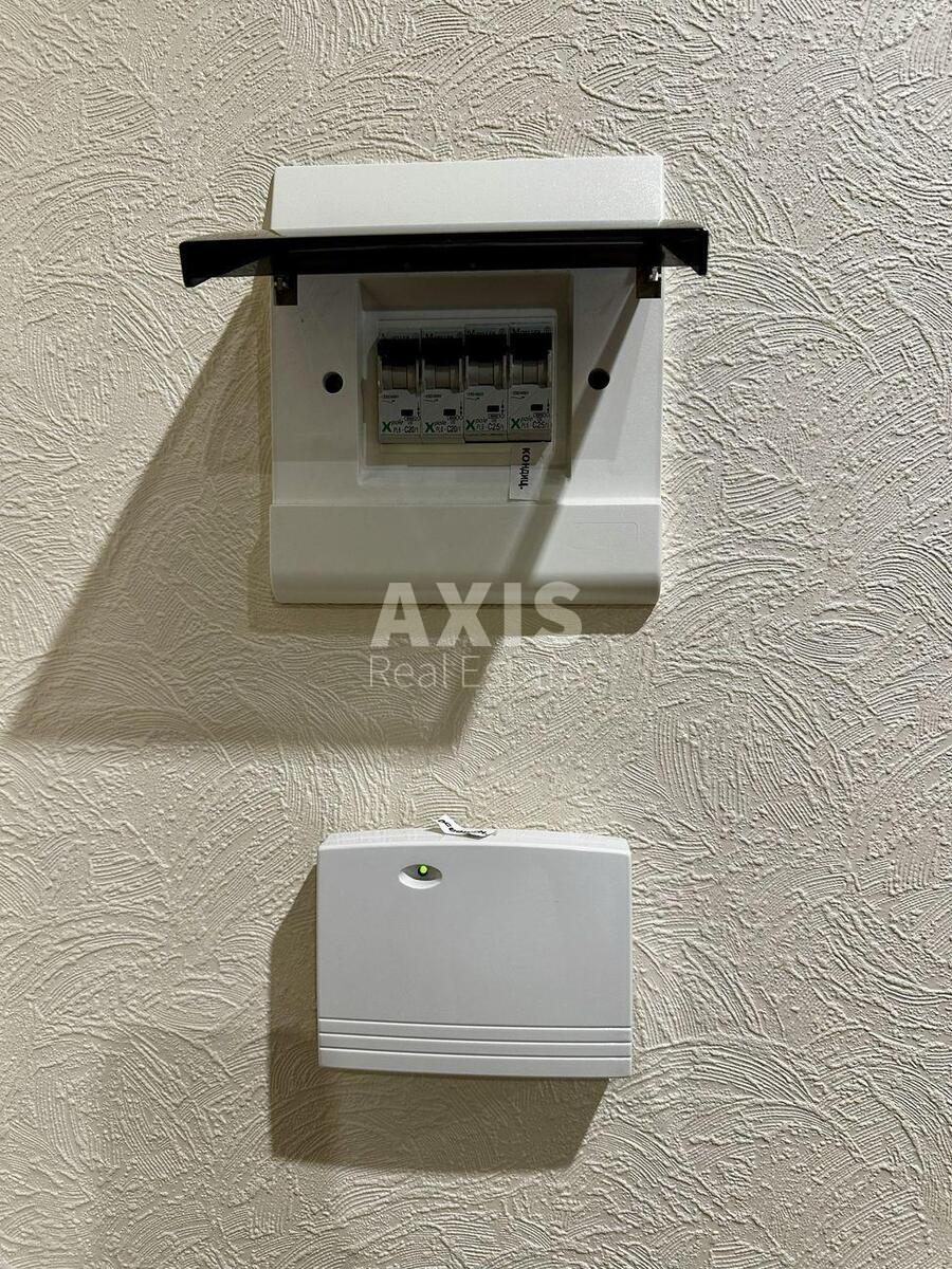 Office prov. Ipsylantijevs'kyj 5, 100m2586783