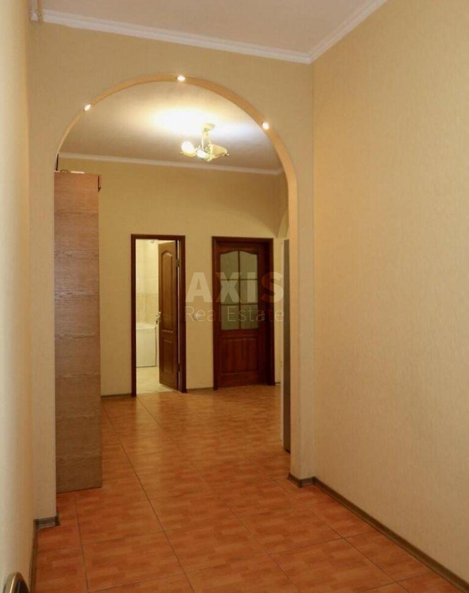 2k apartment vul. Vyshgorods'ka 45/24