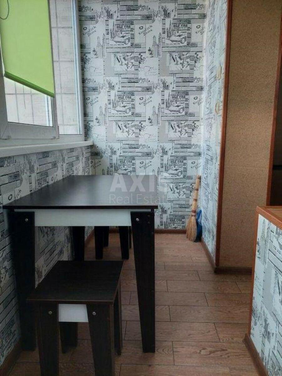 1k apartment vul. Bal'zaka Onore de 683