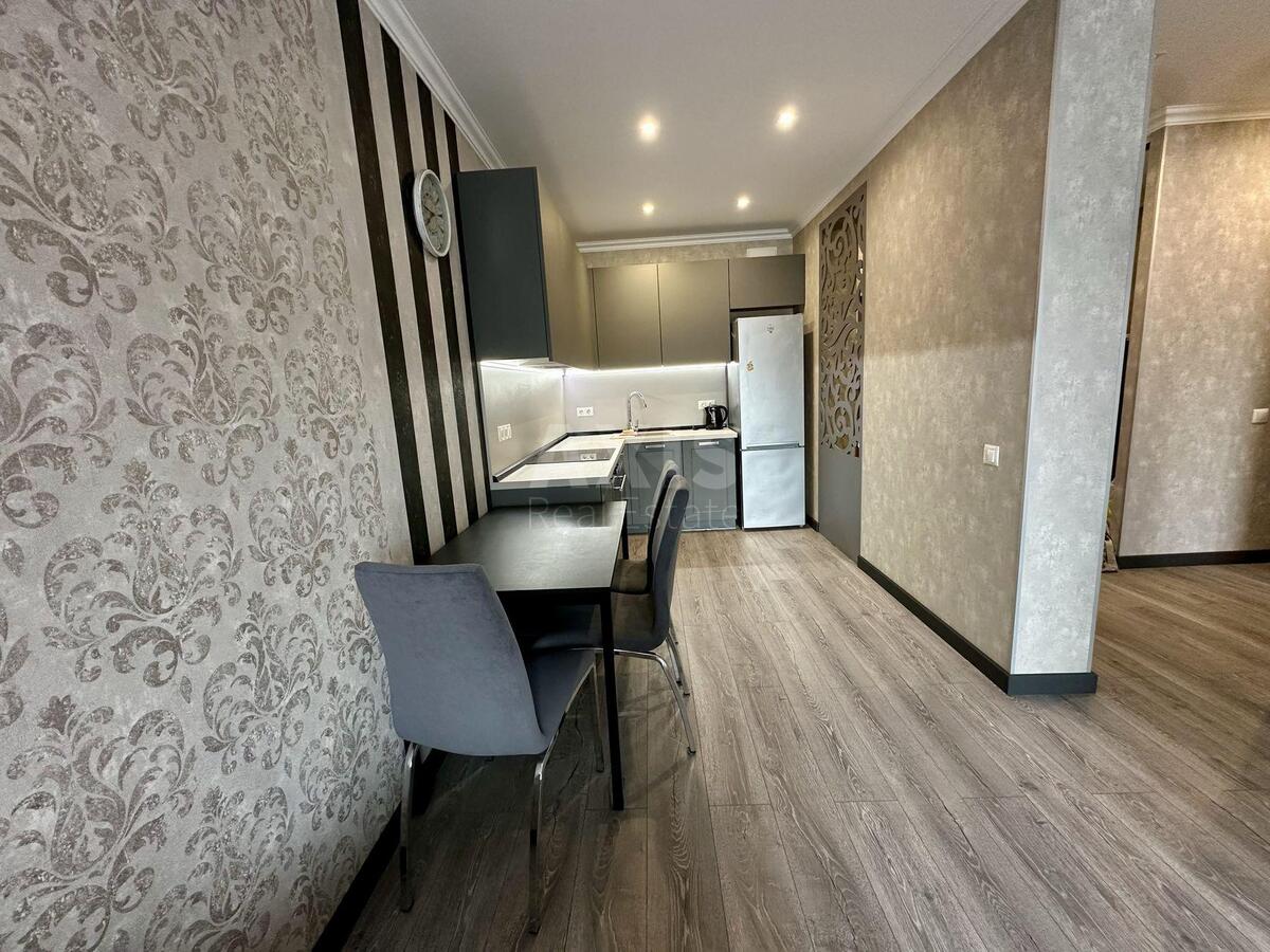 1k apartment vul. Lypkivs'kogo Vasylja Mytropolyta 16А589591