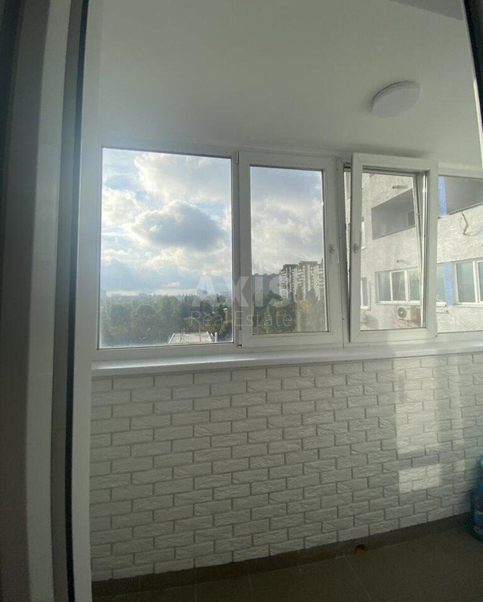 1k apartment pr-t Komarova Kosmonavta 262