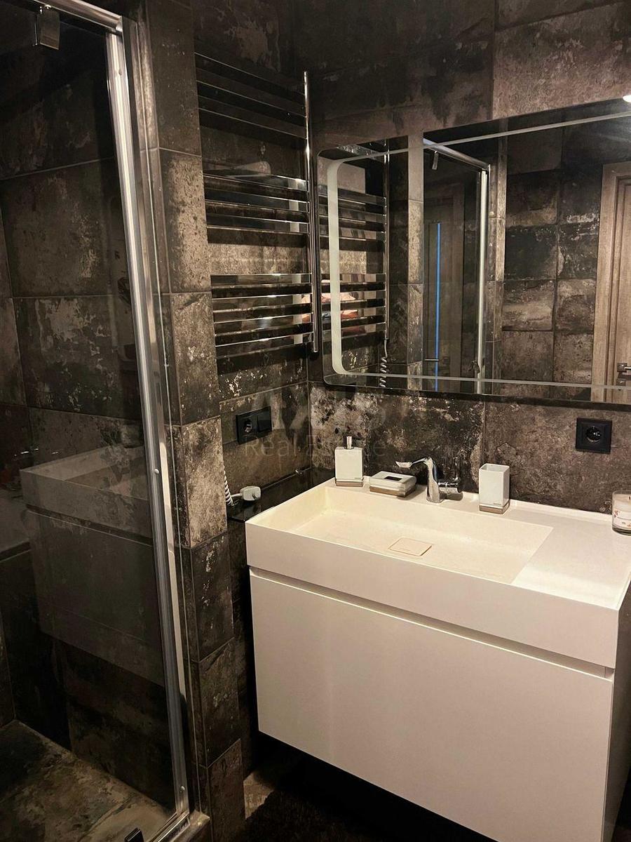 2k apartment vul. Zlatoustivs'ka 305