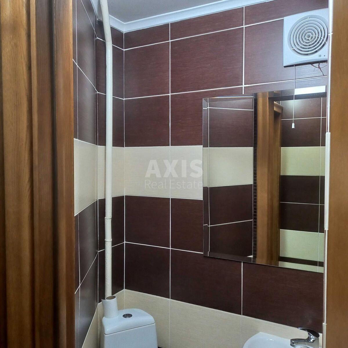 Office vul. Hreshhatyk 10Б, 45m2571286