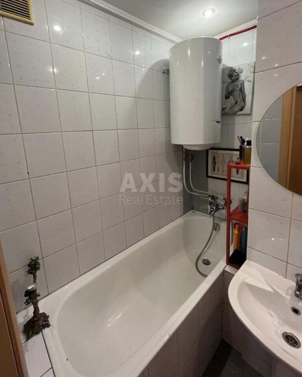 2k apartment pl. Peremogy 705
