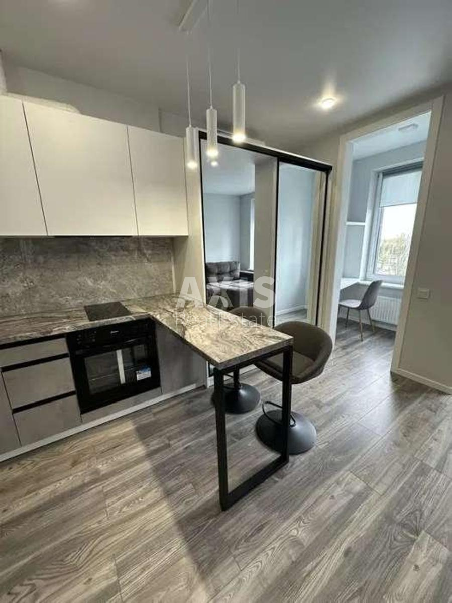 1k apartment vul. Lucenka Dmytra 5