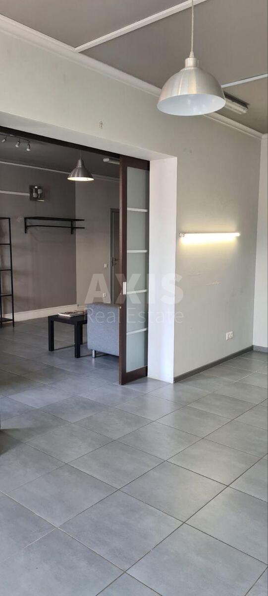 Office vul. Golosii'vs'ka 13, 61m24