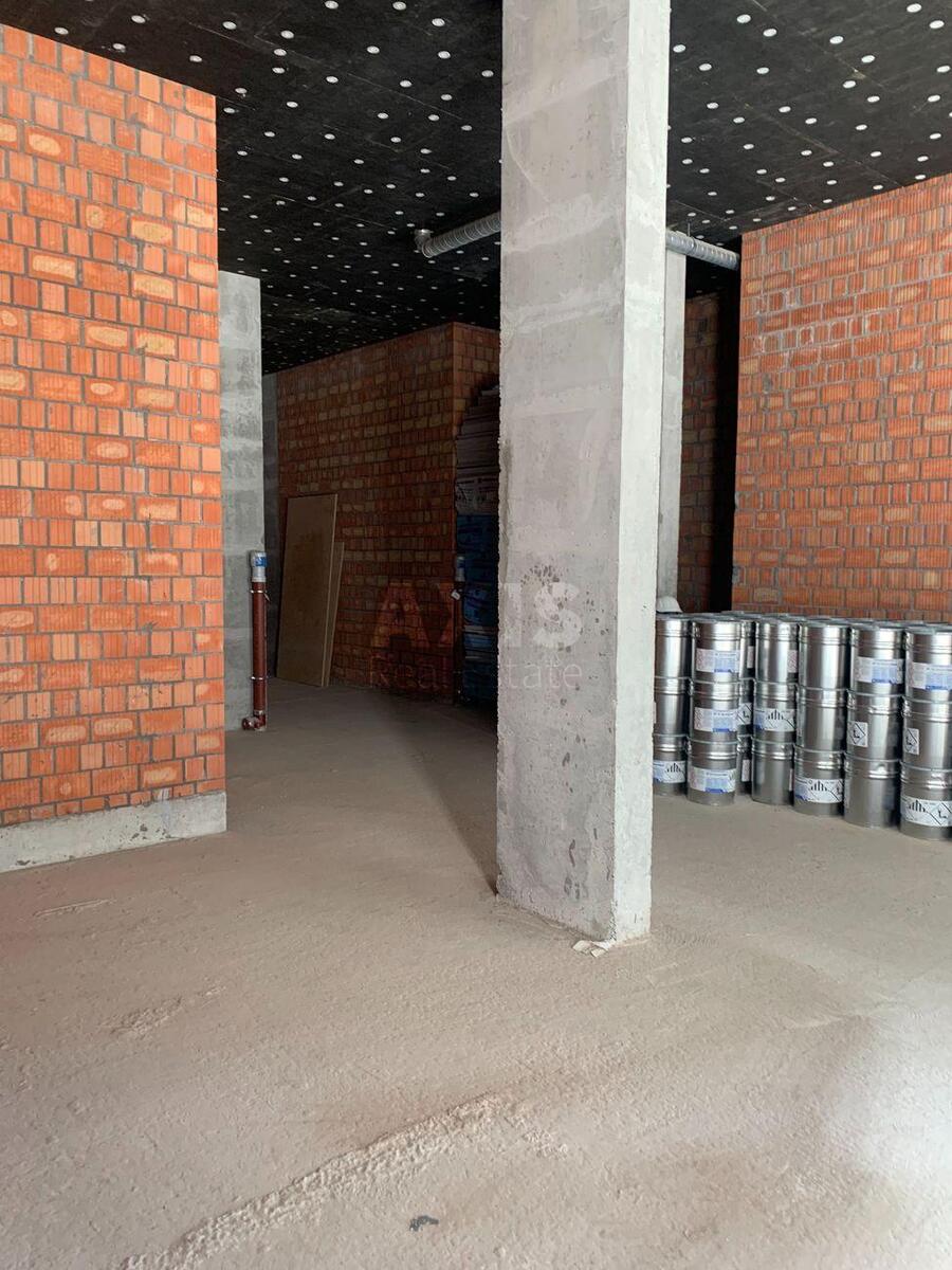 Trade object vul. Hohlovyh Sim'i' 8, 82m29