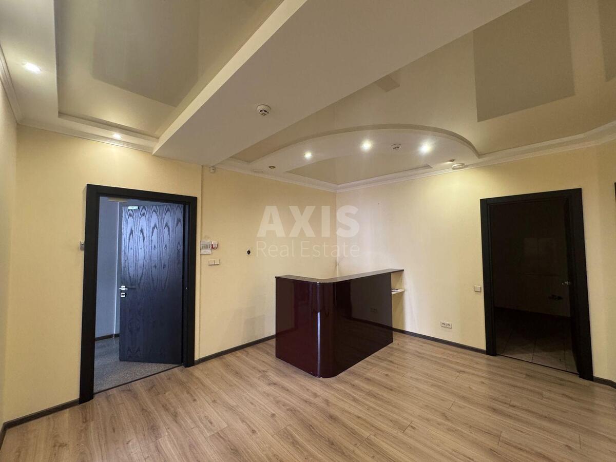 Office vul. Dilova 5Б, 200m20