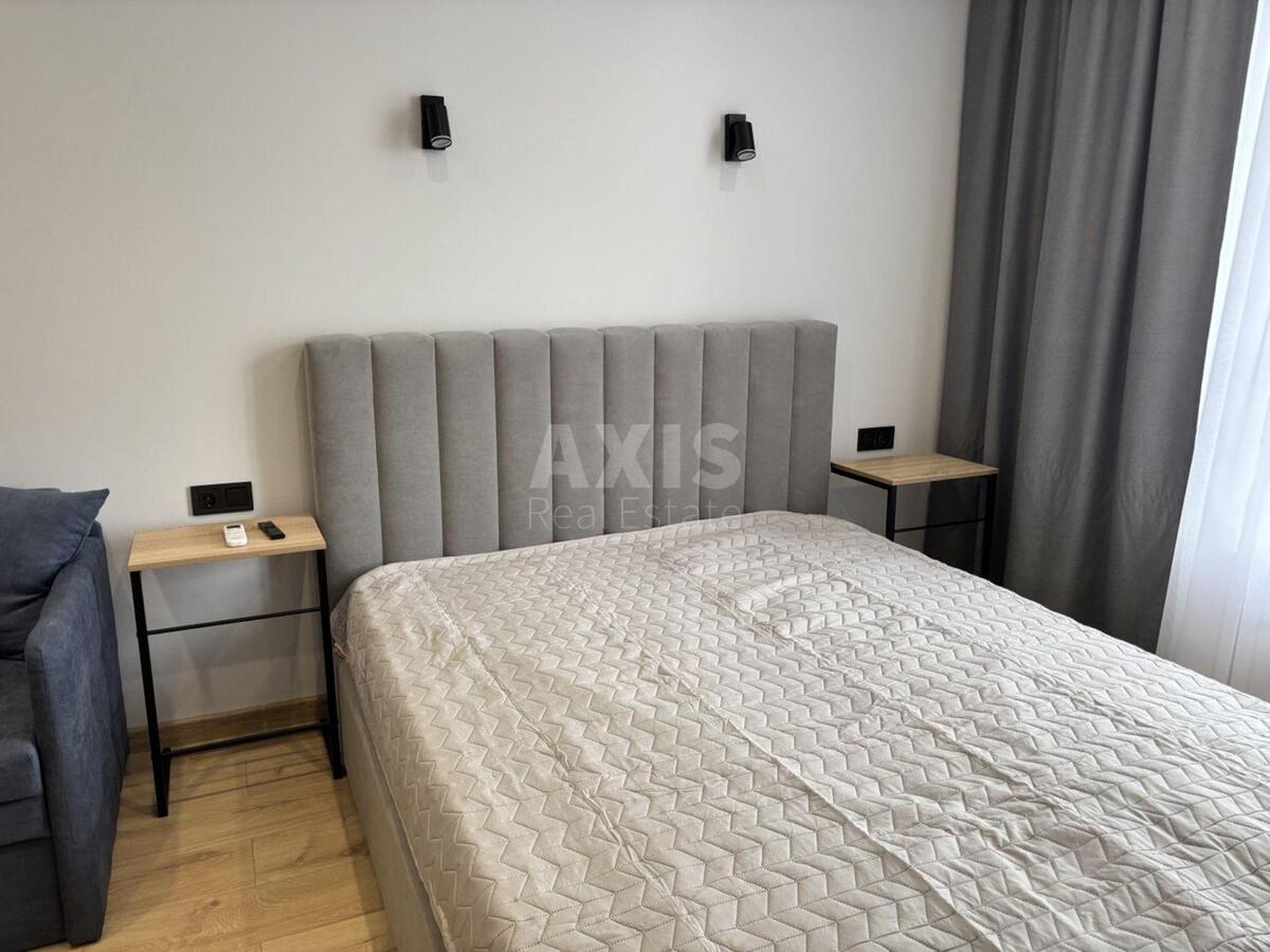 1k apartment nab. Dniprovs'ka 17В573471