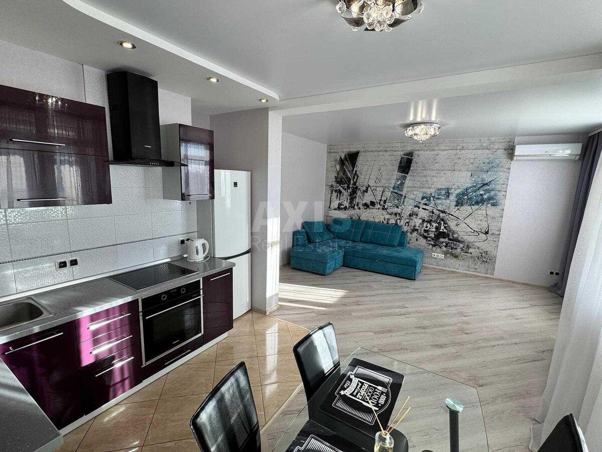 1k apartment vul. Voskresens'ka 140