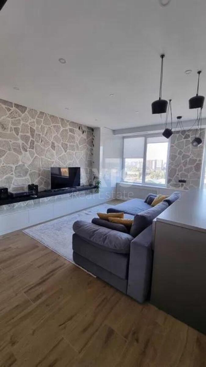 3k apartment vul. Bogatyrs'ka 6А575502
