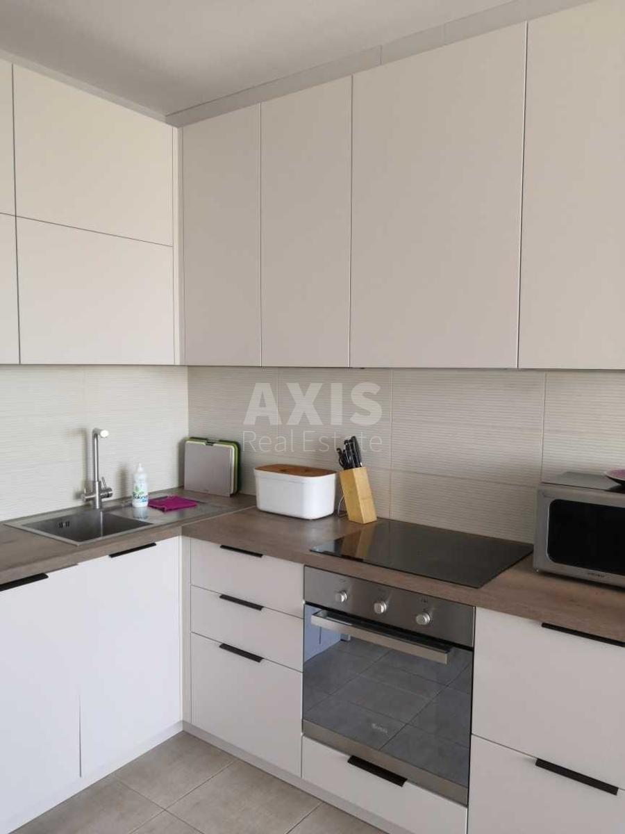 3k apartment vul. Yulia Zdanovska 46/1