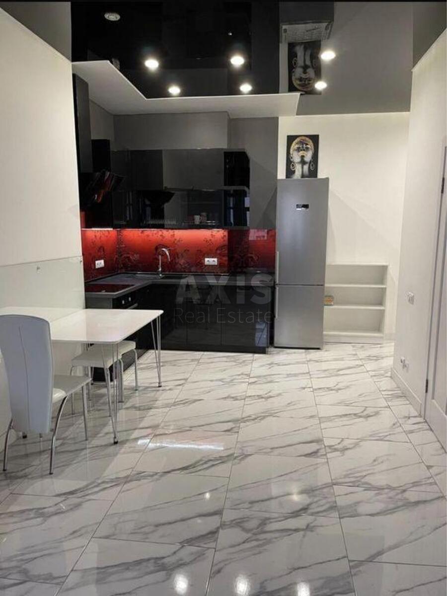 2к квартира ул. Василия Тютюнника 52/157757