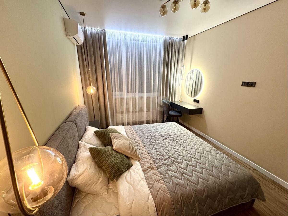1k apartment vul. Rodyny Kristeriv 14578217