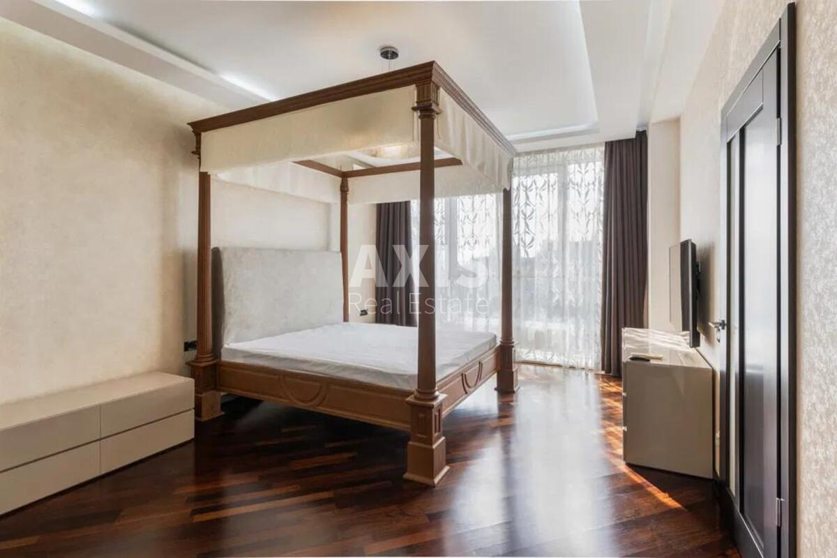 4k apartment vul. Dragomyrova Myhajla 186