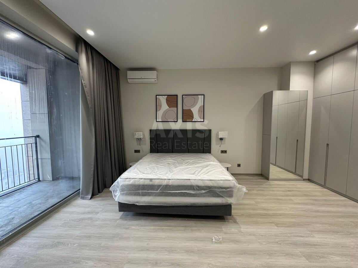 4k apartment vul. Antonovycha 118/19580211