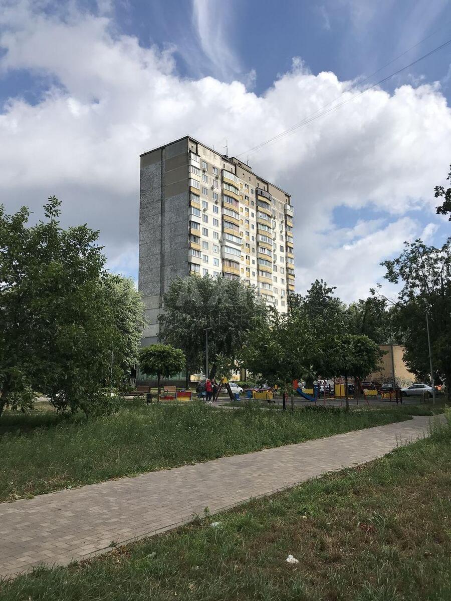 1k apartment vul. Naumova Generala 33А11