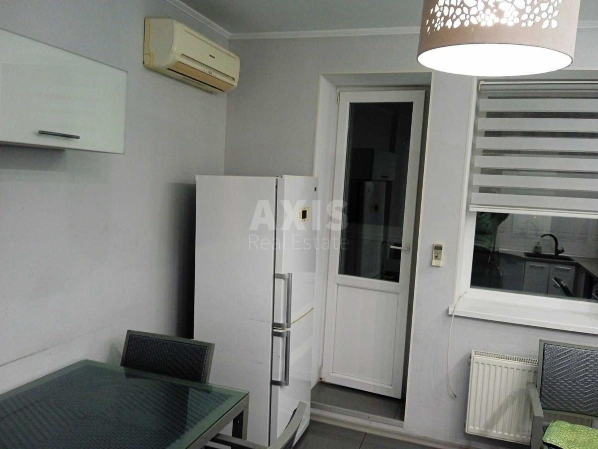 1k apartment vul. Golosii'vs'ka 13Б1