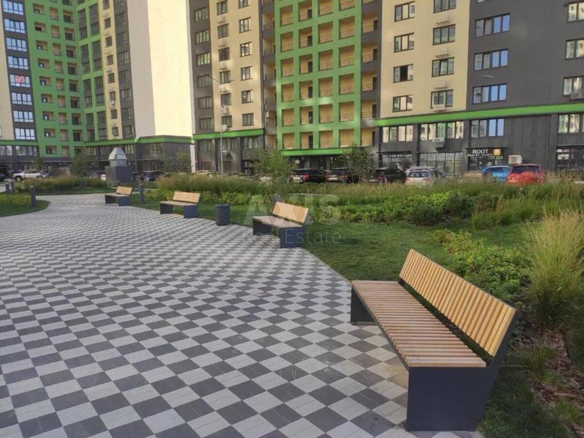 2k apartment vul. Myhajla Maksymovycha 321
