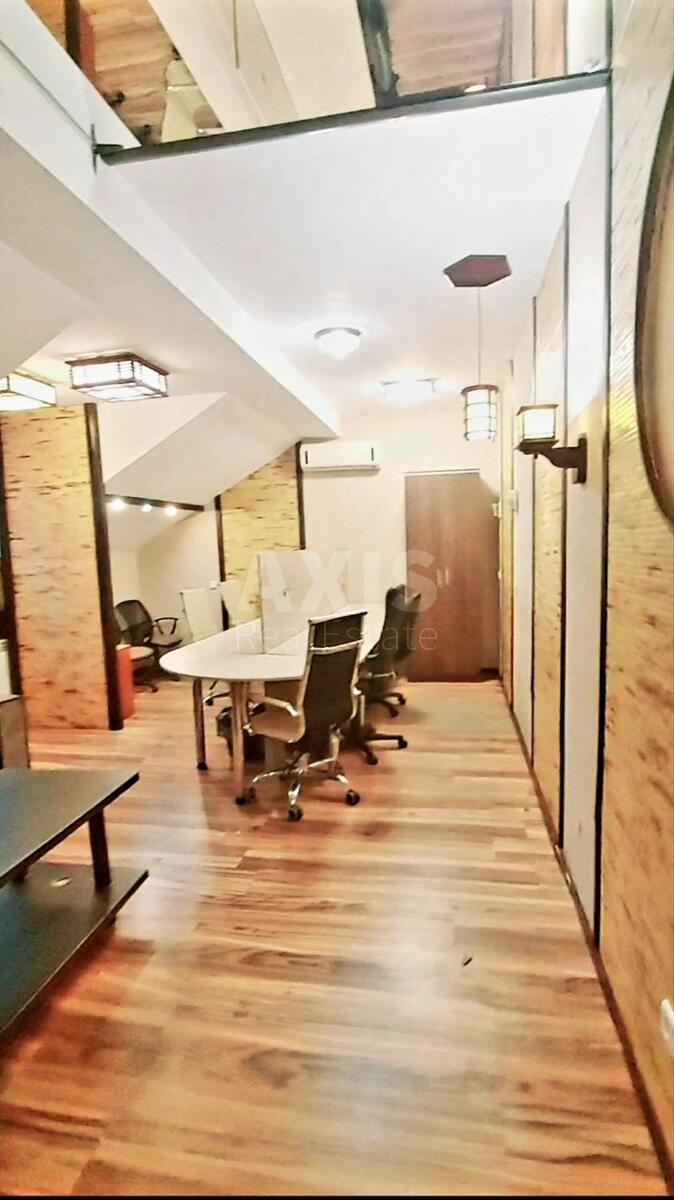 Office vul. Mechnykova 10/2, 82m22