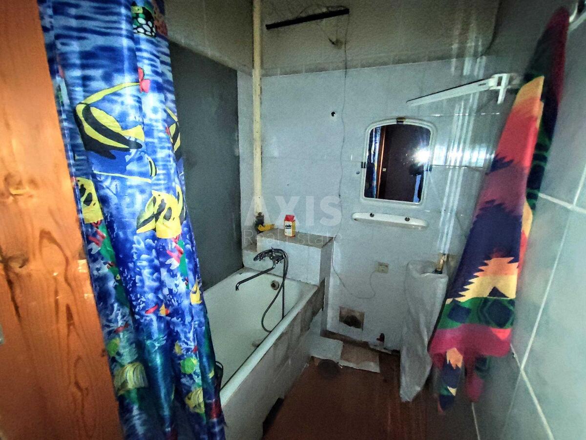 2k apartment vul. Mel'nykova 75640781