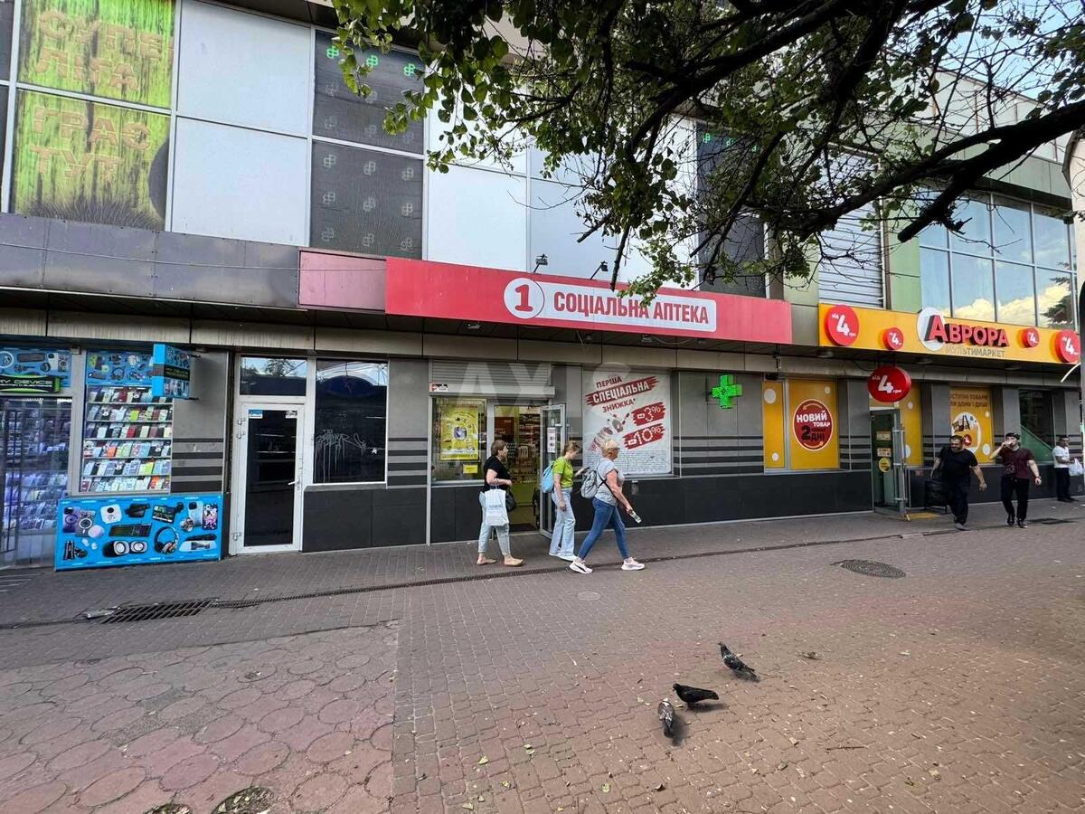 Об'єкт торгівлі вул. Попудренка 7Б, 52м2