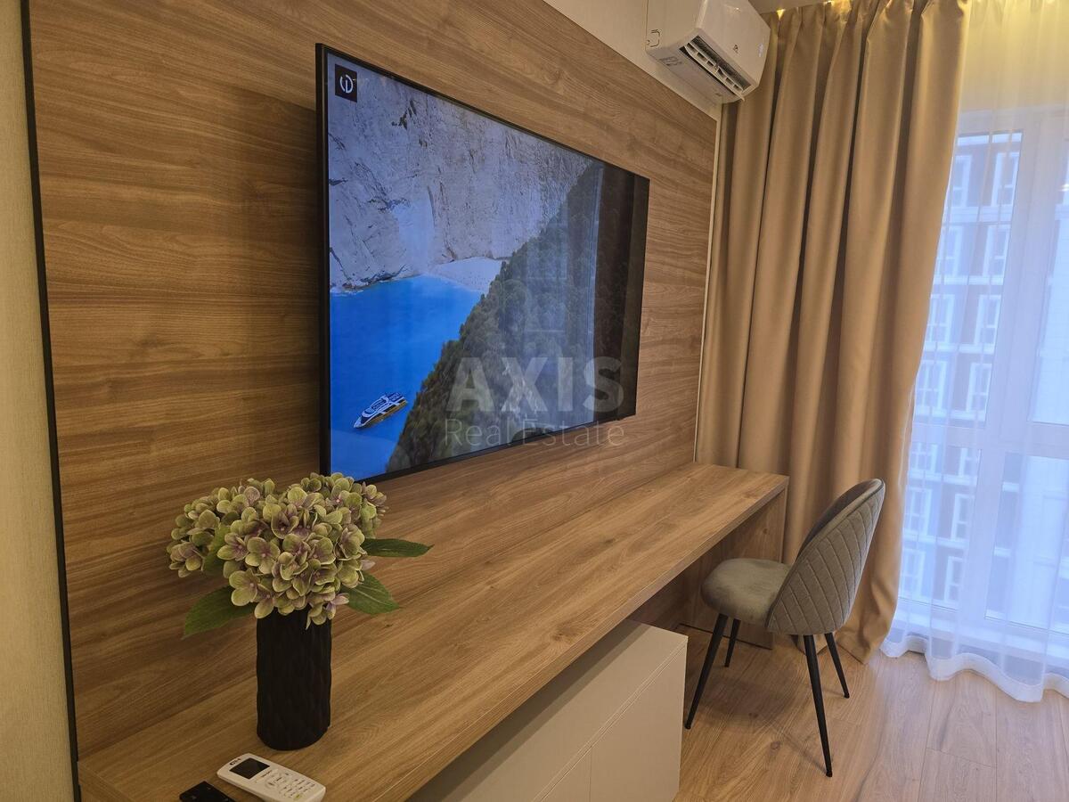 2к квартира ул. Михаила Максимовича 241
