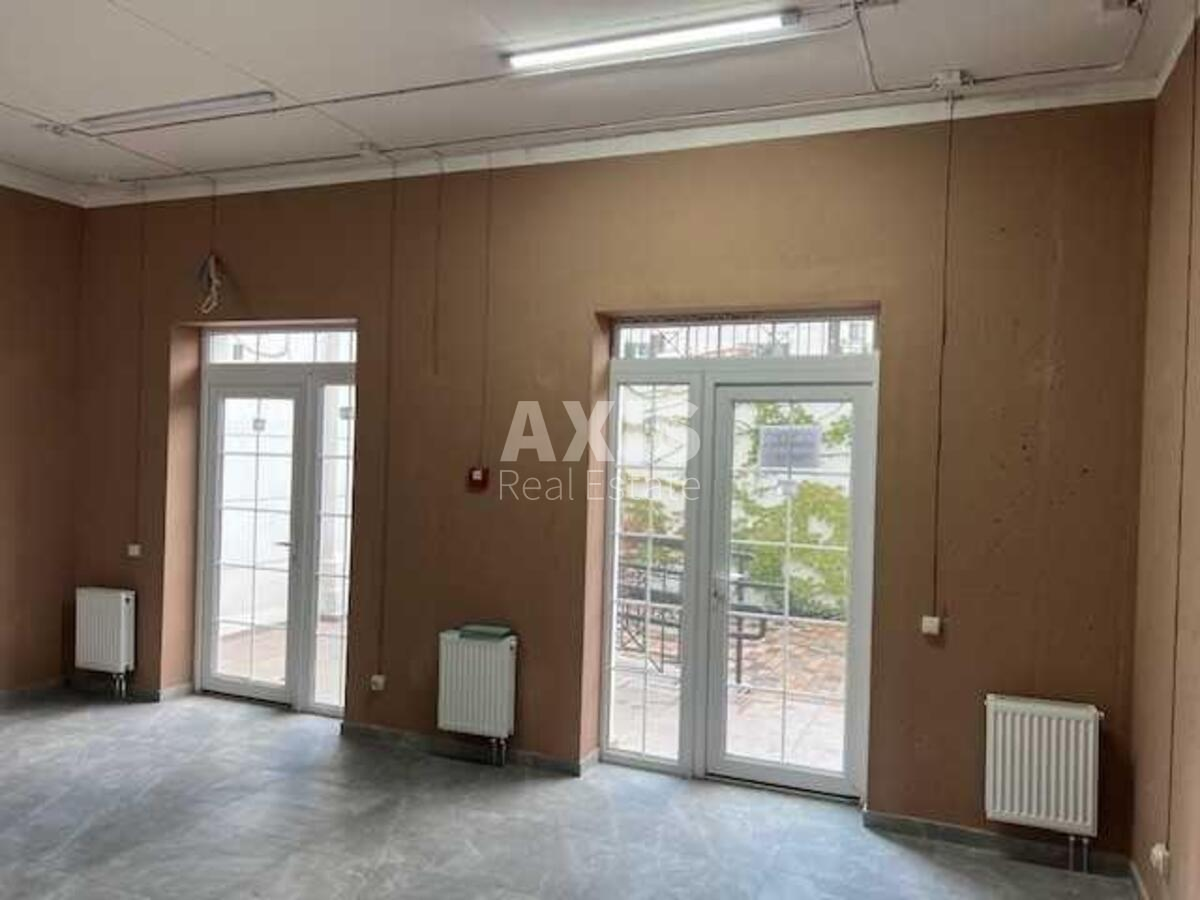 Trade object vul. Myhajla Maksymovycha 24, 60m26029810