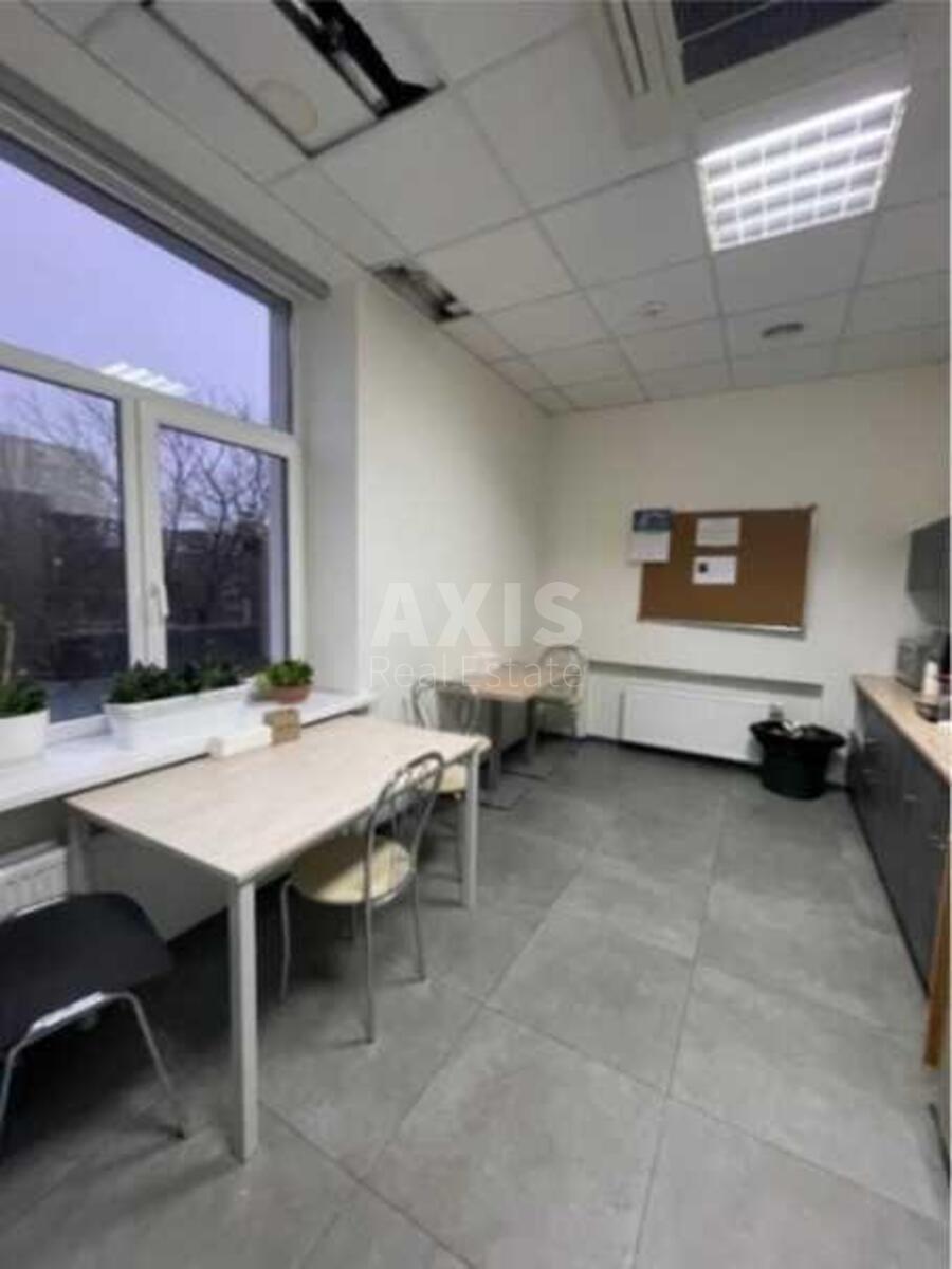 Офис бул. Дружбы Народов 19, 520м27