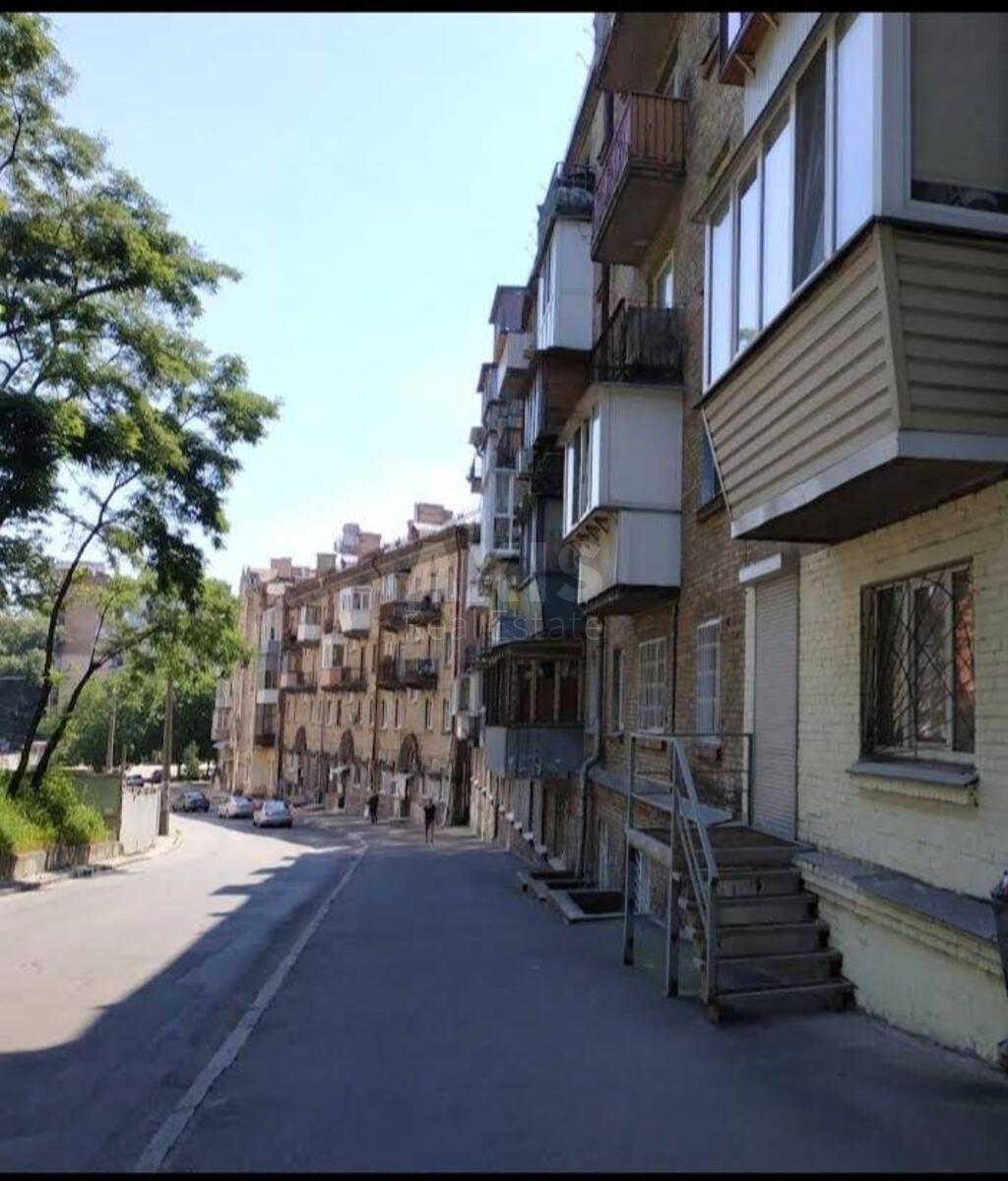 Объект торговли ул. Загоровская 28, 357м260948