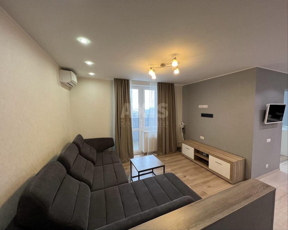 1k apartment pr-t Glushkova Akademika 9Д3