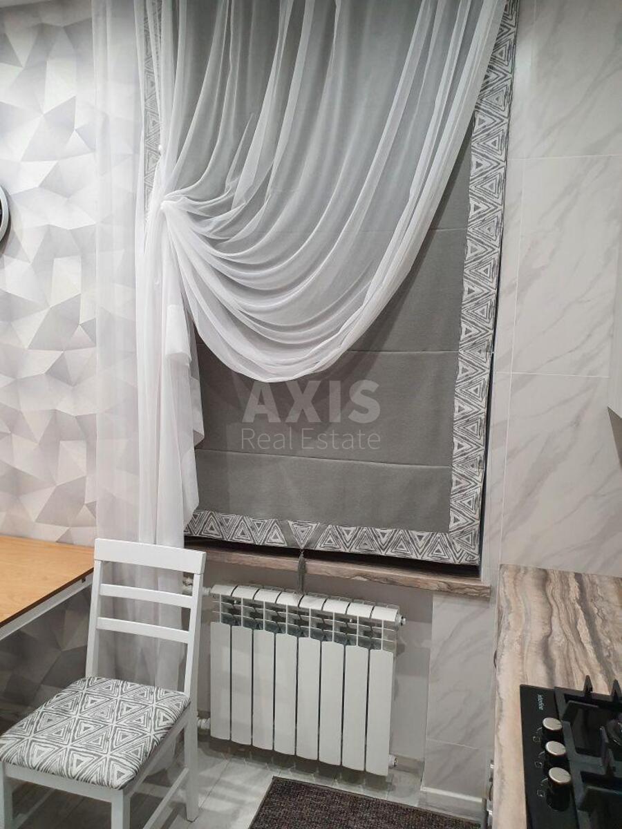 3k apartment vul. Budivel'nykiv 24619690