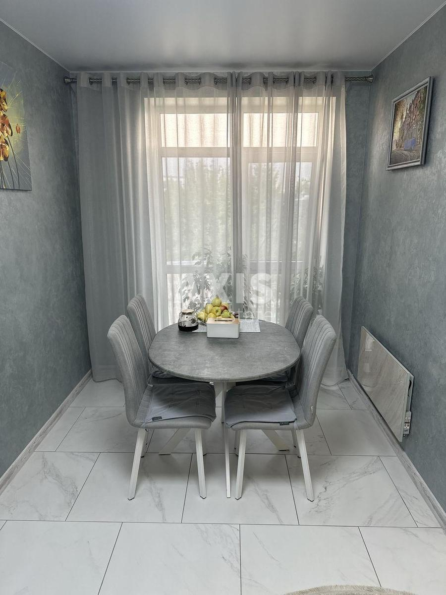1k apartment vul. Nyzhn'okljuchova 142