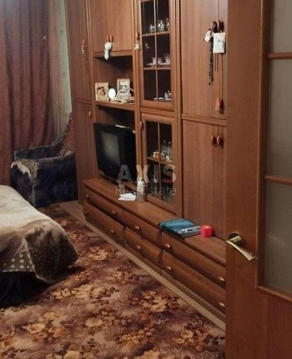2k apartment vul. Myloslavs'ka 2Б1