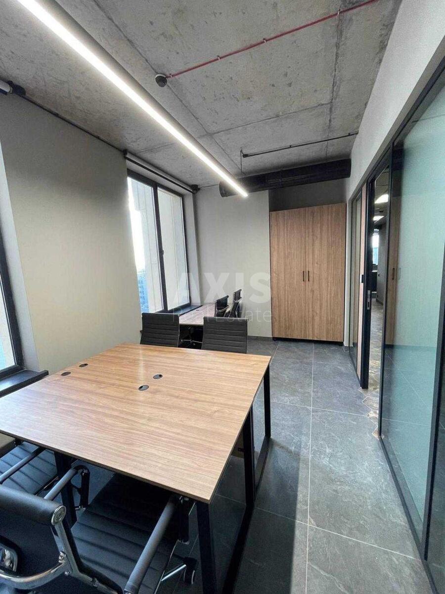 Office pr-t Lobanovs'kogo 119Х, 293m27