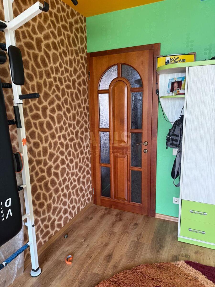 3k apartment vul. Geroi'v Dnipra 3810