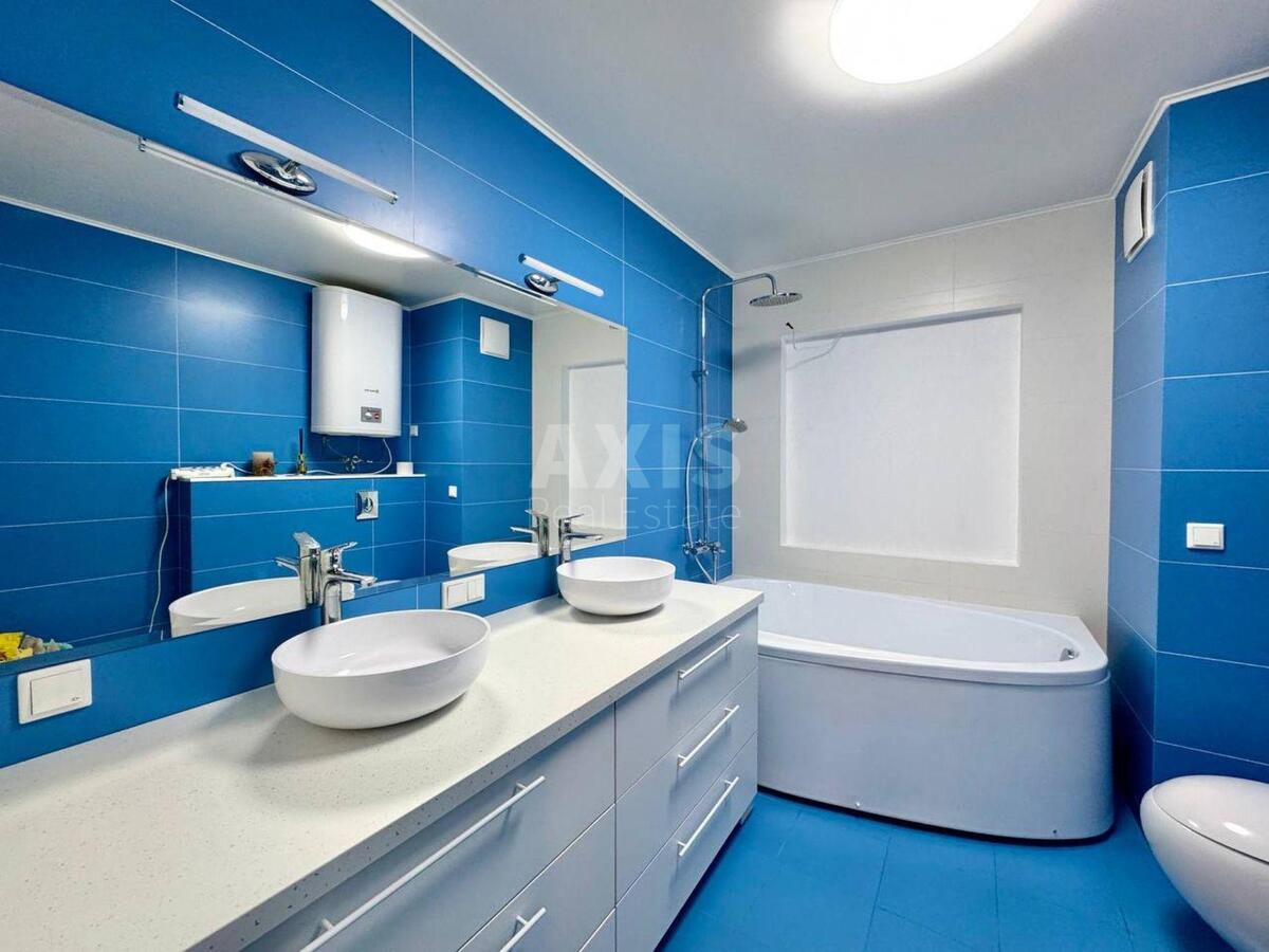 3k apartment vul. Yulia Zdanovska 71Г8
