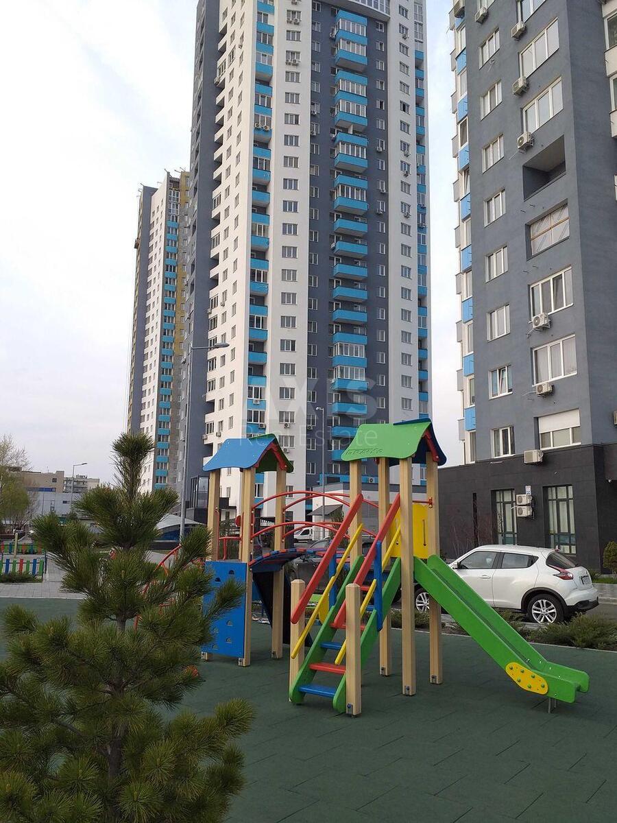 1k apartment pr-t Obolons'kyj 18