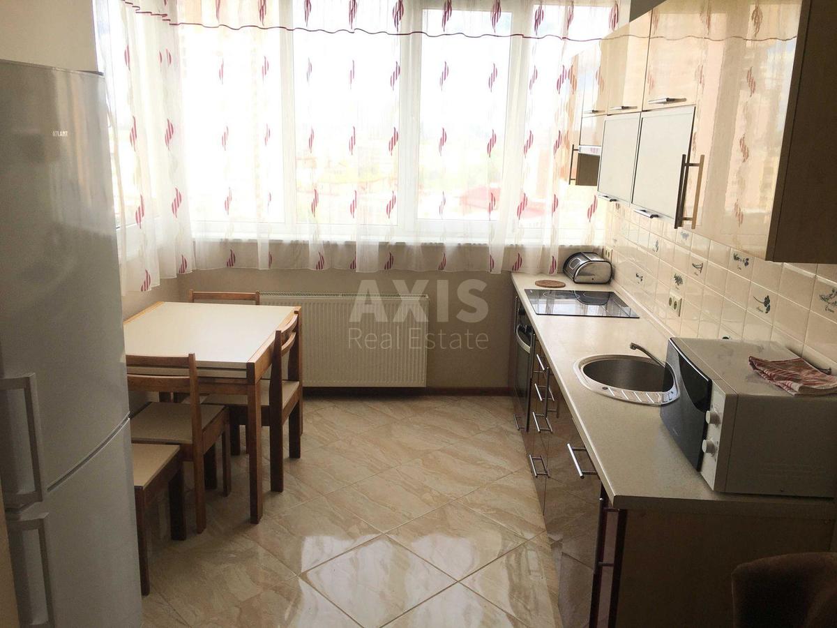 2k apartment vul. Lobanovs'kogo 14