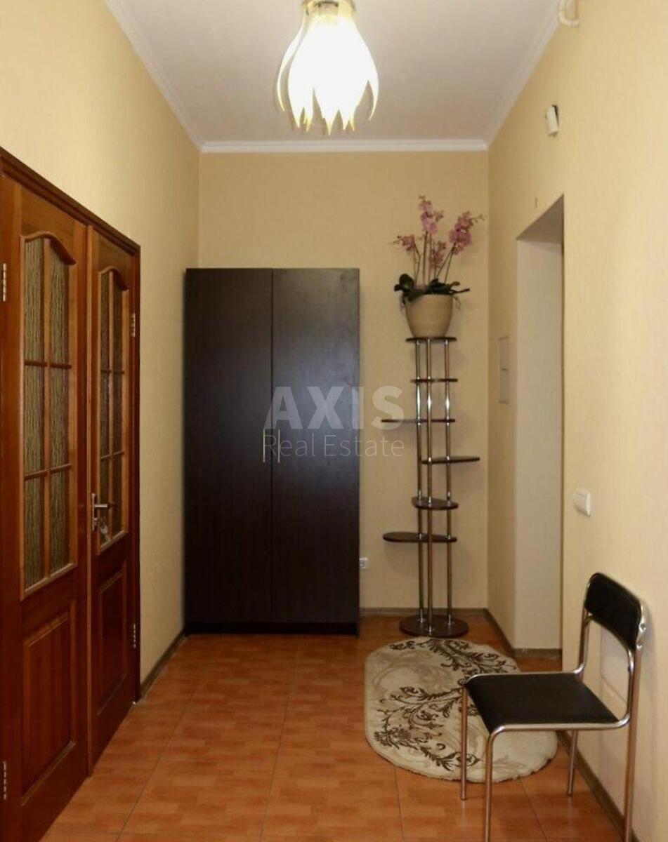 2k apartment vul. Vyshgorods'ka 45/25